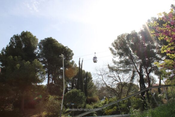 Which cable car is better in Barcelona?